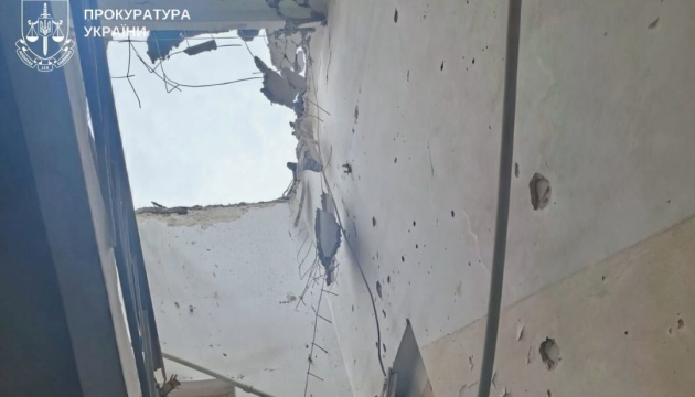 Guerre en Ukraine : trois morts et seize blessés dans les bombardements russes à Kherson