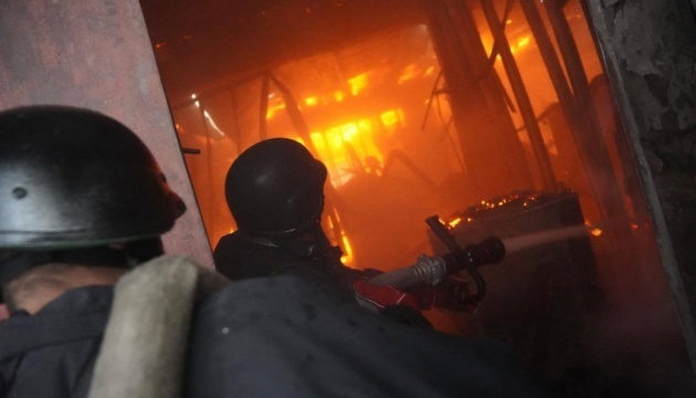 Russians attack oil depot in Pryluky, causing fire