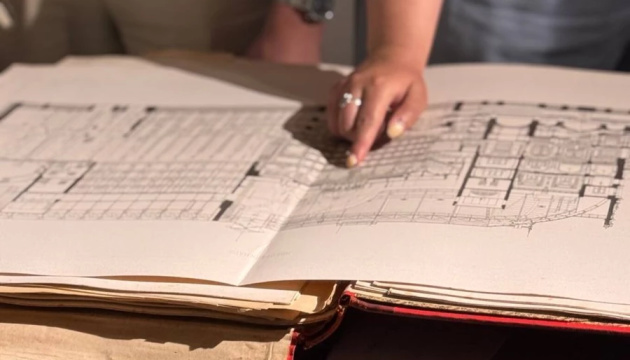 У Львові відновили унікальну бібліотеку про архітектуру, дизайн і мистецтво