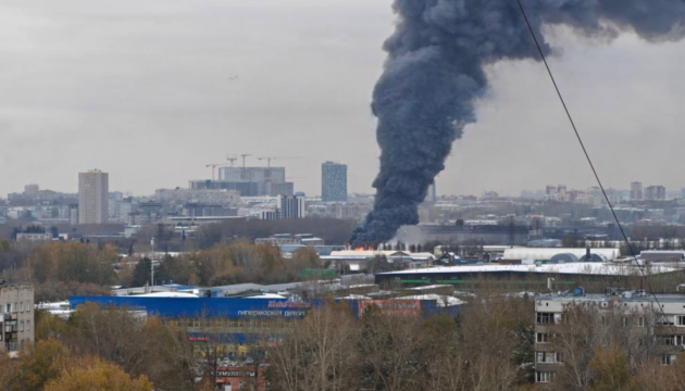 У Новосибірську сталася пожежа на заводі, пов'язаному з російським ВПК