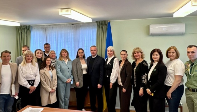 Посол у Бельгії провів першу зустріч із представниками українських громад