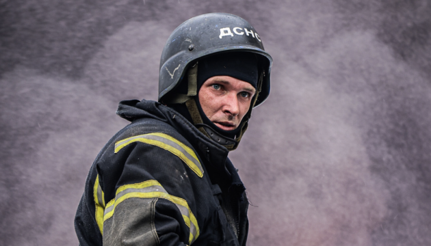 У Прилуцькому районі ліквідували пожежу, яка виникла через російський обстріл