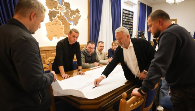 У Бучі на Київщині презентували перший комплексний проєкт безбар’єрної вулиці