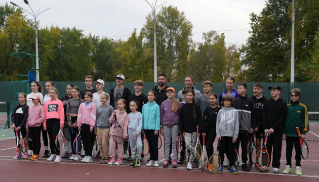 Олександр Долгополов провів у Сумах майстер-клас для юних тенісистів