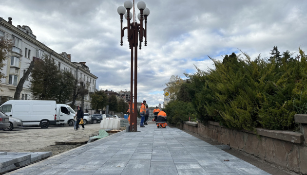 У центрі Тернополя облаштовують безбар'єрний простір