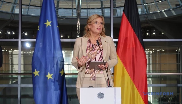 Глава Бундестагу запевнила Україну в підтримці