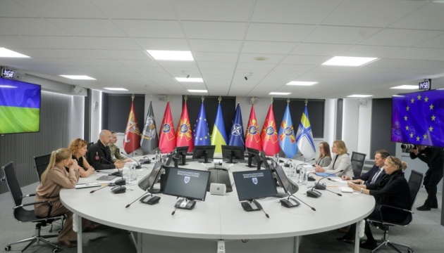Współpraca z Ukrainą otwiera możliwości w sektorze obronnym – Szmyhal spotkał się z wiceprzewodniczącym Komisji Europejskiej Współpraca z Ukrainą otwiera możliwości w sektorze obronnym – Szmyhal spotkał się z wiceprzewodniczącym Komisji Europejskiej