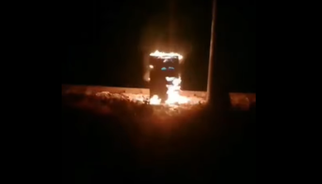 На Луганщині партизани спалили релейну шафу й перекрили підвезення боєприпасів військам РФ