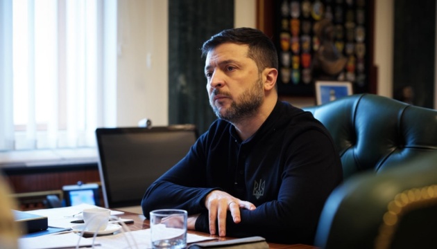 Man muss Druck auf denjenigen ausüben, der Krieg begonnen hat: Selenskyj bespricht mit Macron Bemühungen zur Beendigung des Krieges