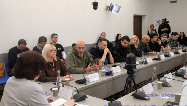 Військові на сцені: новий досвід, нові знання, нові виклики