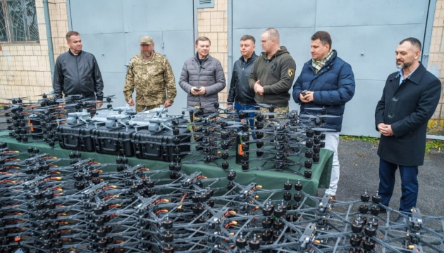 Вінницька громада передала захисникам ще 400 FPV-дронів