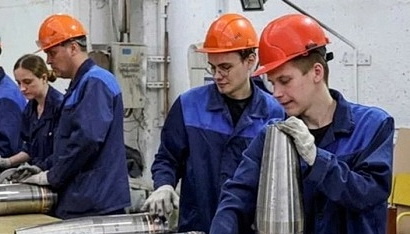 На Луганщині окупанти залучають студентів профтехучилищ до роботи на підприємствах ОПК