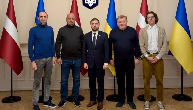 Українські підприємці, які працюють в Латвії, зустрілися з послом