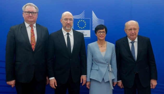 DM Shmyhal discusses defense funding, frozen Russian assets with EU Commissioners in Brussels