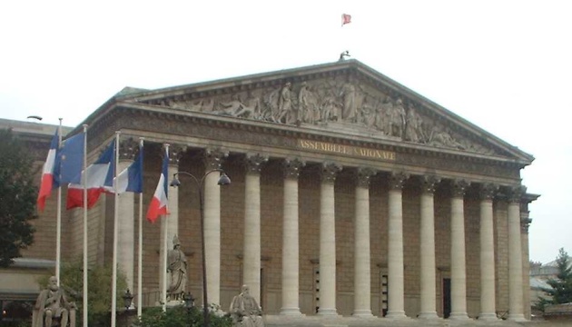 У Франції два вотуми недовіри уряду Лекорню не набрали потрібної кількості голосів