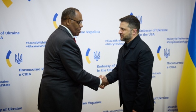 Zełenski spotkał się z przedstawicielami amerykańskiego koncernu zbrojeniowego Lockheed Martin Zełenski spotkał się z przedstawicielami amerykańskiego koncernu zbrojeniowego Lockheed Martin