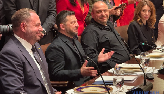 Зеленський у Білому домі пояснив, чому вдягнув той самий костюм