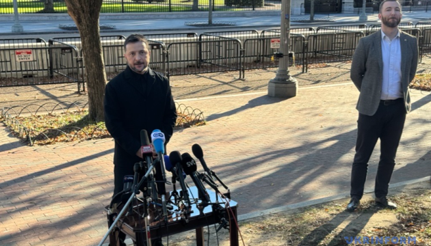 Зеленський: Найскладнішим буде питання території, але спочатку треба припинити вогонь