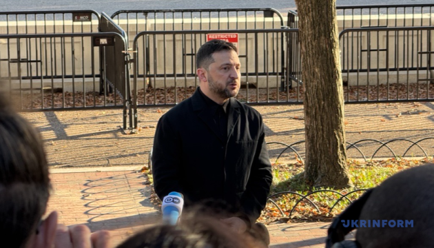 Zelensky menciona los temas clave de las conversaciones con Trump: Defensa aérea, armas de largo alcance y reunión en Budapest