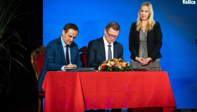 Україна і Словаччина узгодили нові кроки розвитку спільного кордону та транспортного сполучення - Кулеба