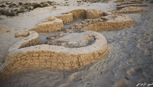 У єгипетській пустелі археологи знайшли військову фортецю, якій 3500 років