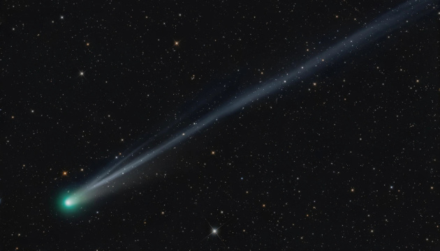 Проліт рідкісних комет над Землею та «жива» пов’язка з грибів для відновлення шкіри