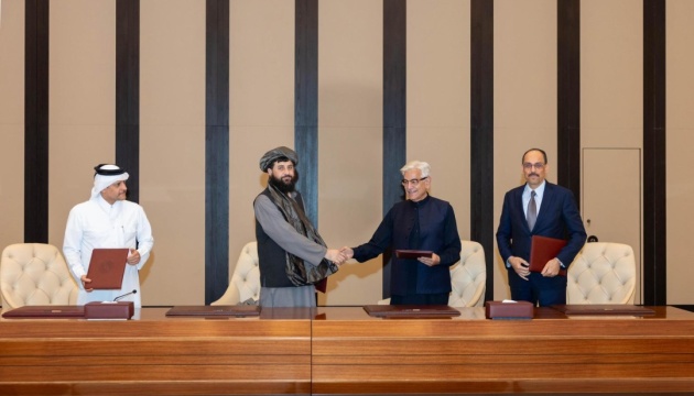 Afghanistan and Pakistan agree to immediate ceasefire on border