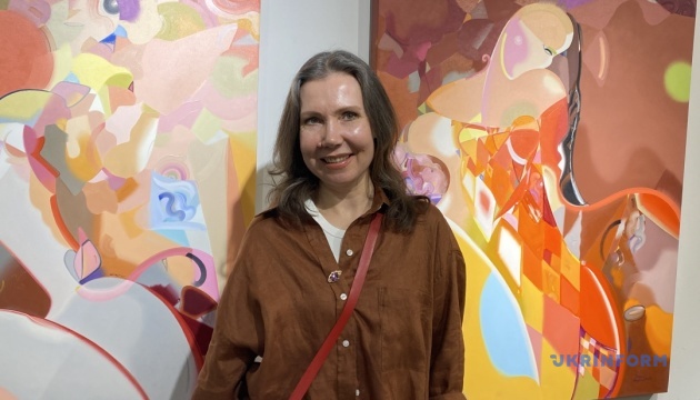«Моє світло»: В Анкарі відкрилася виставка української художниці-діаспорянки