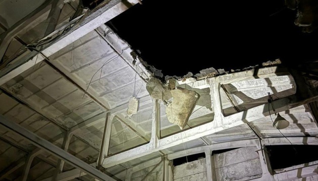 Нічна атака КАБами на Харків: кількість постраждалих зросла до 11, пошкоджене підприємство