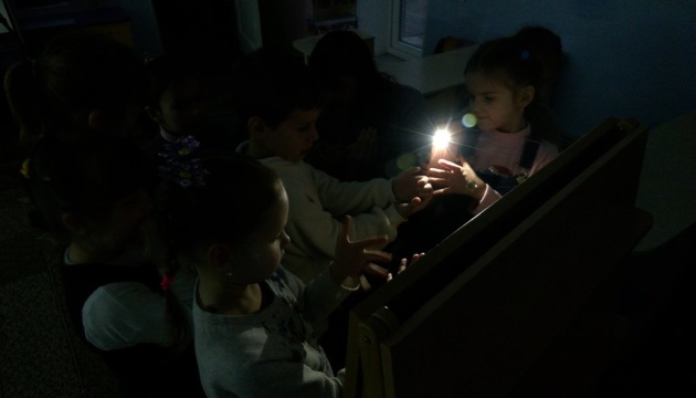 630_360_1761042097-126