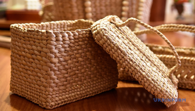 «Іду в рогозу»: нове життя стародавнього ремесла