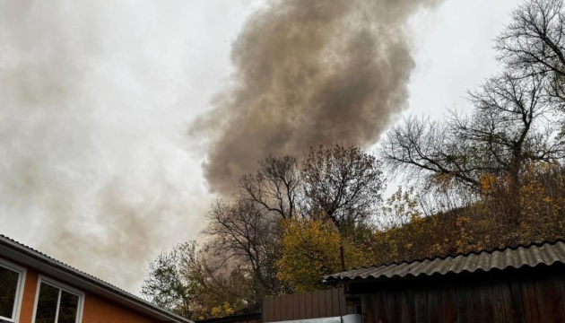 Russen greifen Nowhorod-Siwerskyj mit Drohnen an – vier Tote, sieben Verletzte