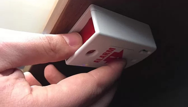 Майже всі школи обладнані тривожними кнопками - МВС