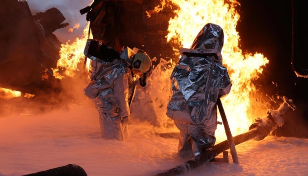 Клименко - про наслідки обстрілів: Ліквідовані 17 пожеж, врятовані пів сотні людей