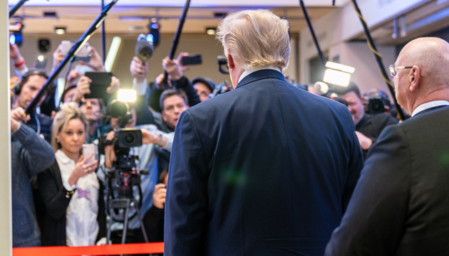 Donald Trump confirme que les États-Unis ont renoncé à organiser rapidement un sommet avec Vladimir Poutine en Hongrie