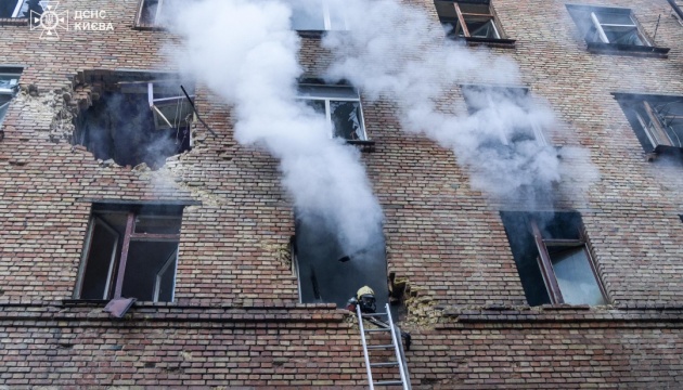 У Києві ліквідували всі пожежі, що виникли через обстріл РФ