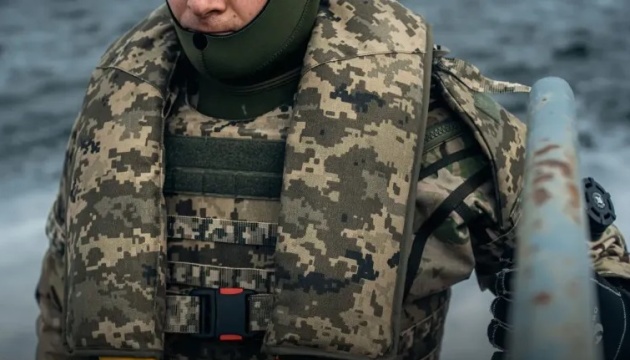 Міноборони вперше закуповує бронежилети з елементом позитивної плавучості