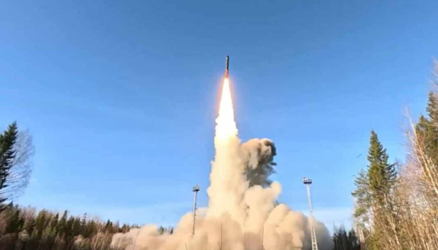 Путін провів ядерні навчання: запустили міжконтинентальну балістичну ракету «Ярс»