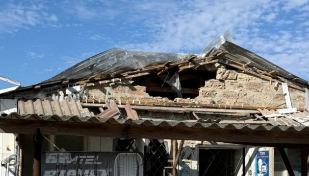 У Херсоні показали наслідки нічного російського обстрілу