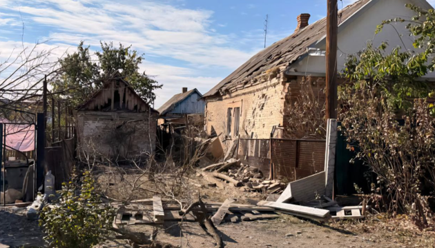 Росіяни упродовж дня обстріляли чотири райони Дніпропетровщини, є пошкодження