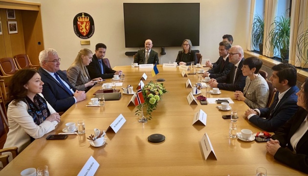 Сибіга на зустрічі в парламенті Норвегії обговорив продовження допомоги Україні
