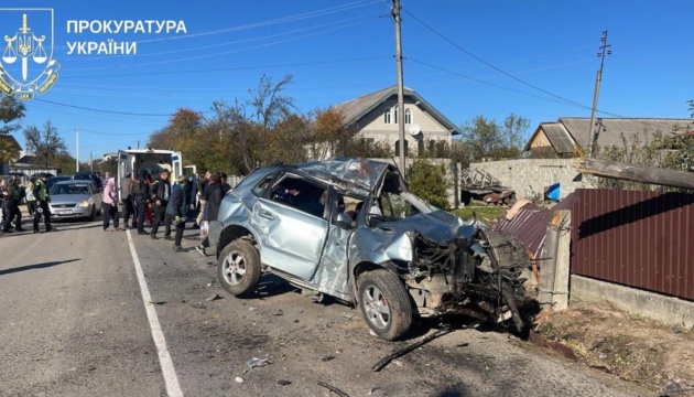На Прикарпатті взяли під варту вчителя, який у нетверезому стані спричинив ДТП з двома загиблими