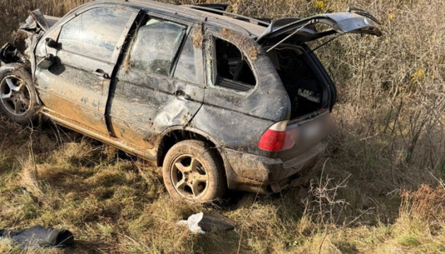 На Одещині перекинулася автівка з ухилянтами, які тікали до Молдови