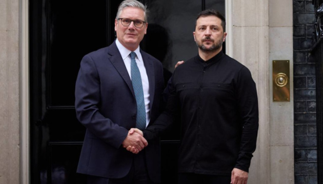 Zelensky-Starmer meeting starts in London