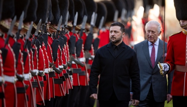 Zelensky y el rey Carlos III se reúnen en Londres