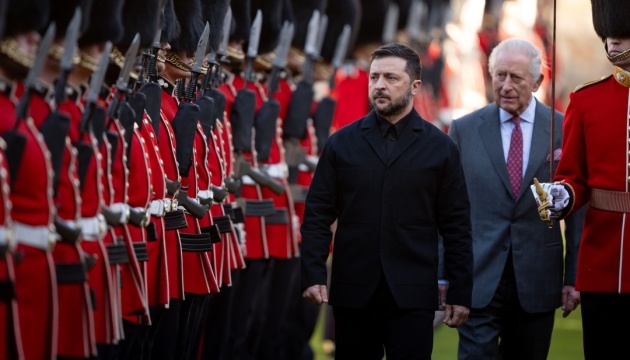 Зеленський у Лондоні зустрівся з королем Чарльзом