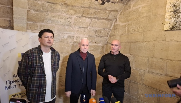 Прифронтовим громадам потрібні міжнародні партнери для відбудови житла та інфраструктури - Кім