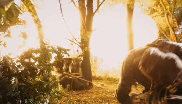 Морпіхи показали, як на бронетехніці вивезли з оточення бійців