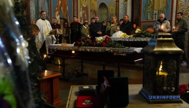 У Києві попрощалися із загиблими у Краматорську журналістами телеканалу «FreeДом»