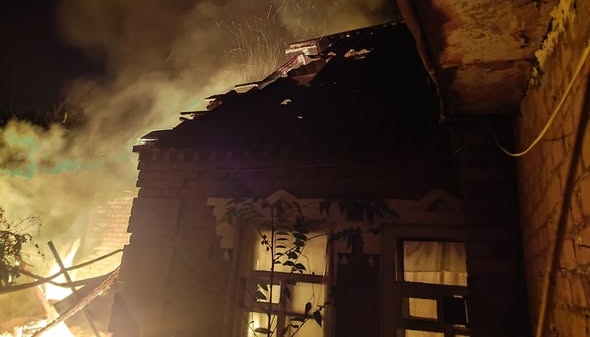 Russian strikes hit Dnipropetrovsk region overnight, damage reported